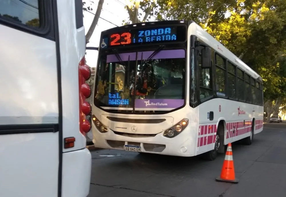 0b85bff7bd06f57172346012eaaef47a_XL