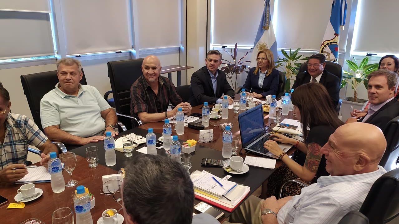 f1280x720-597763_729438_5050