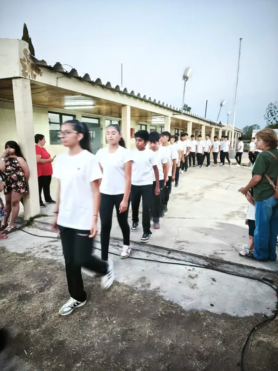 f777f9d9-ee4a-400d-a50b-b538433bc384