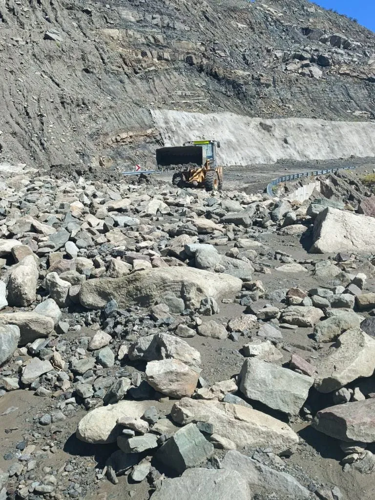 f768x1-403334_403461_5050