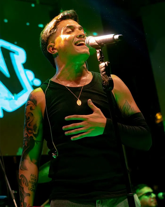 699f1627b1576_700_877!