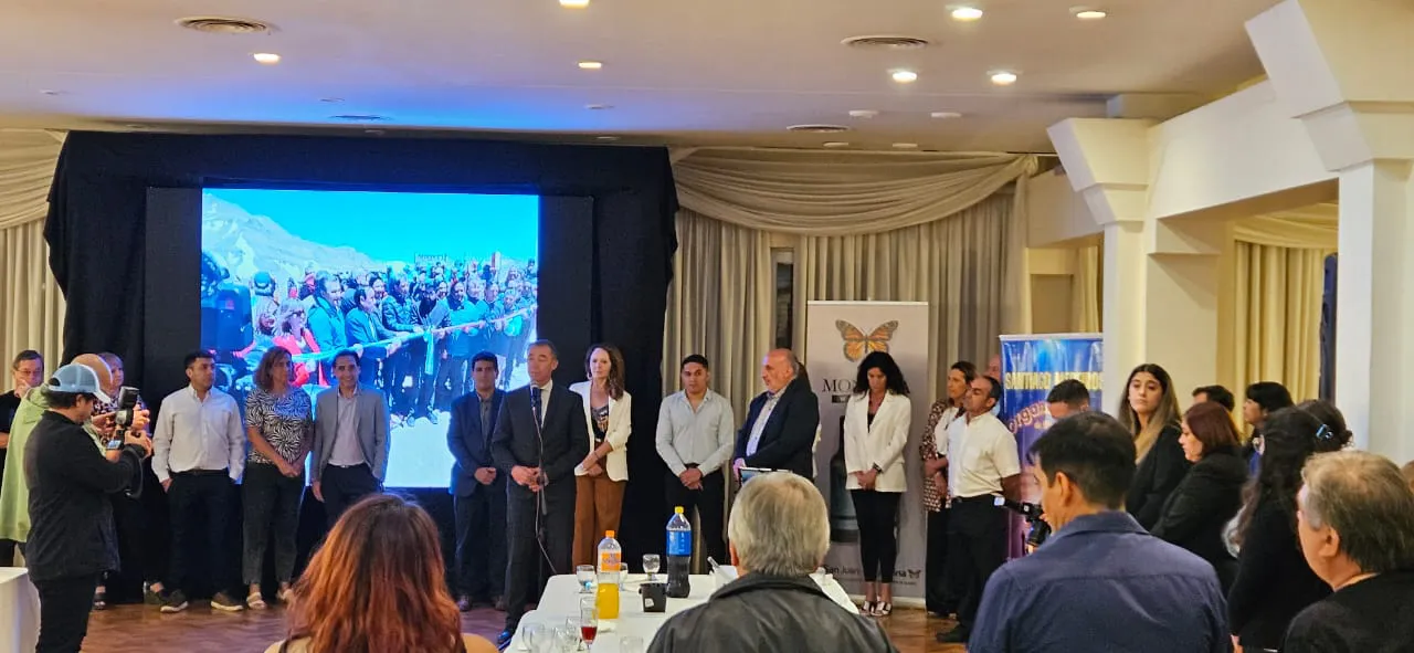 0c21a352-8ca2-4851-b64a-833d515f2368