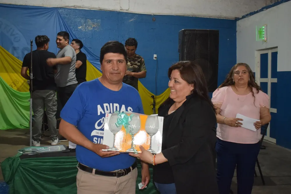 565935393_1243139134507707_696988426781877770_n