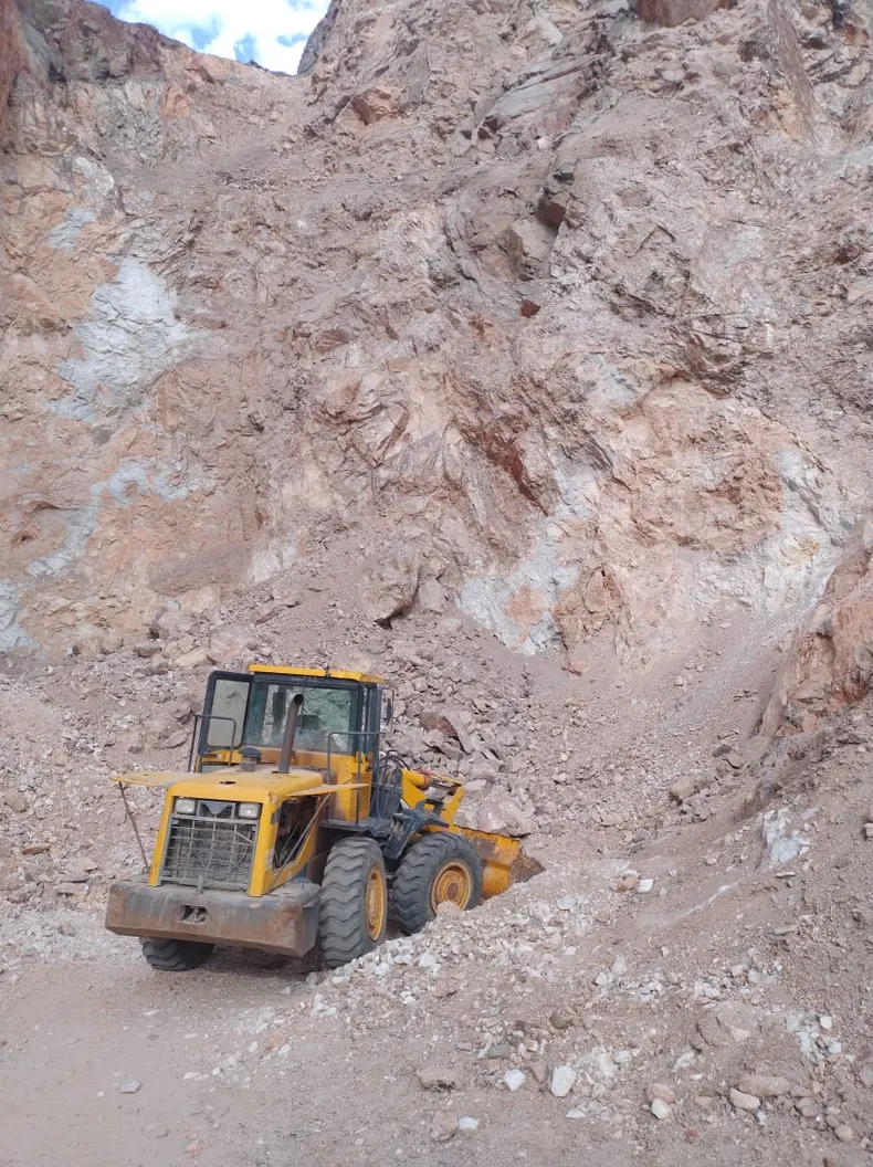 whatsapp-image-2024-12-27-at-215723jpeg