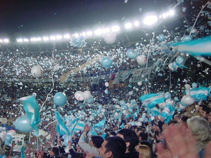Hinchas-696x522