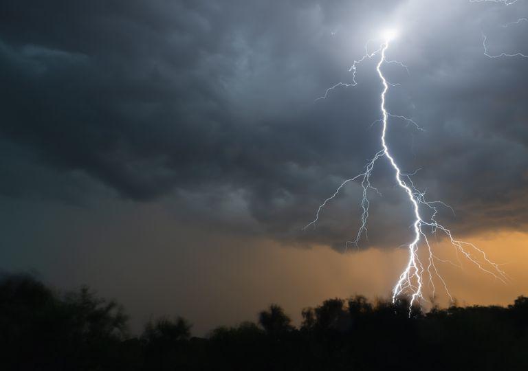 fuertes-tormentas-en-el-litoral-granizo-parana-pronostico-alerta-tiempo-clima-367281-1_768