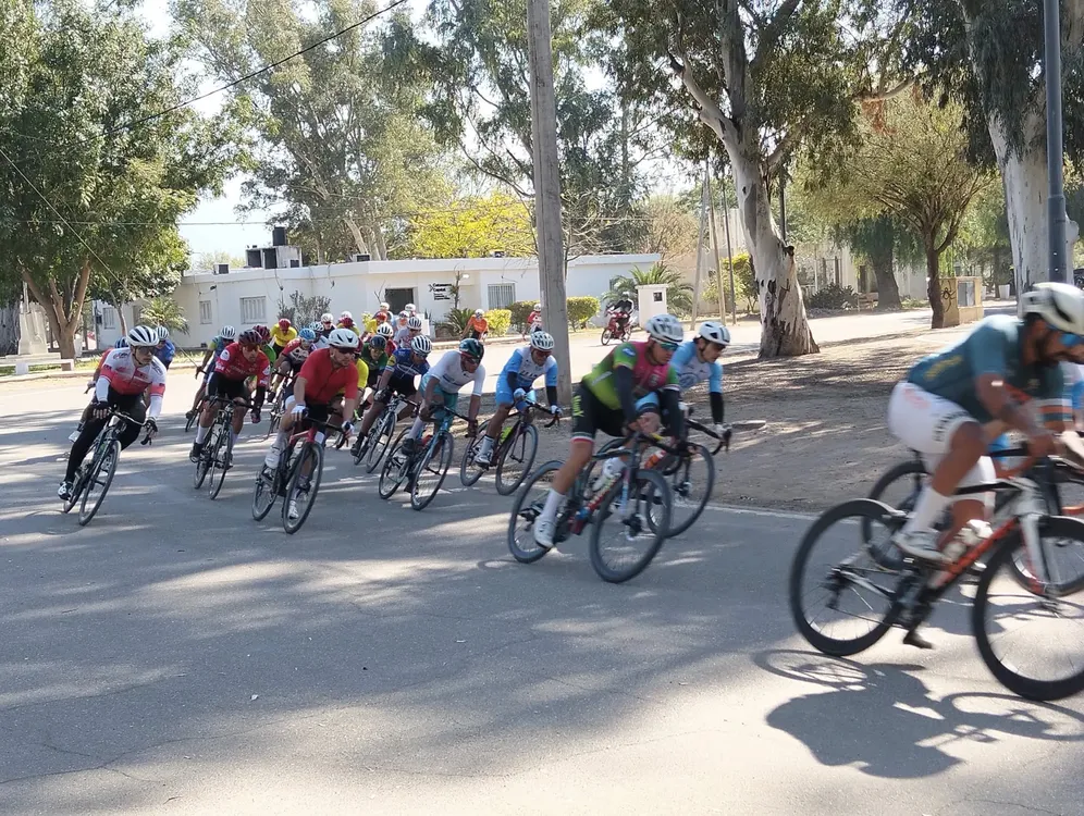 518277687_1169783501856542_2564117173766517911_n