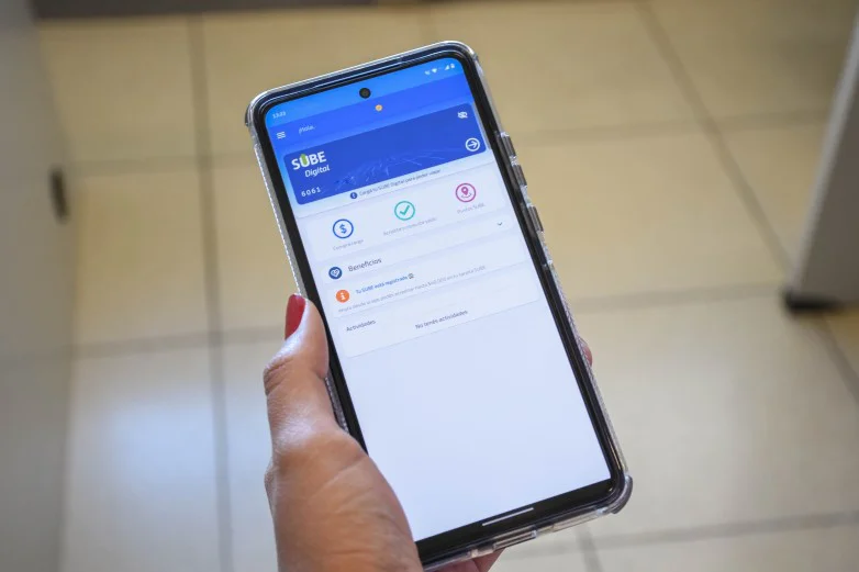 536c84ef2abba94205f2bee78759e586_L