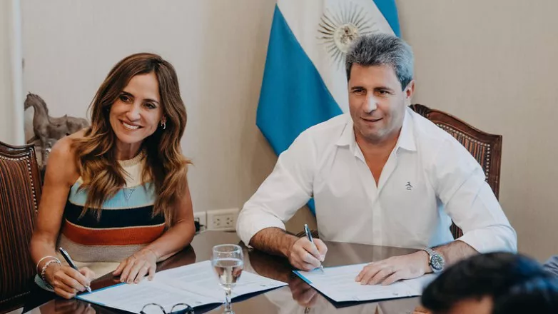 9c13ce42ec9f65e8a72e05aea4f3680e_L