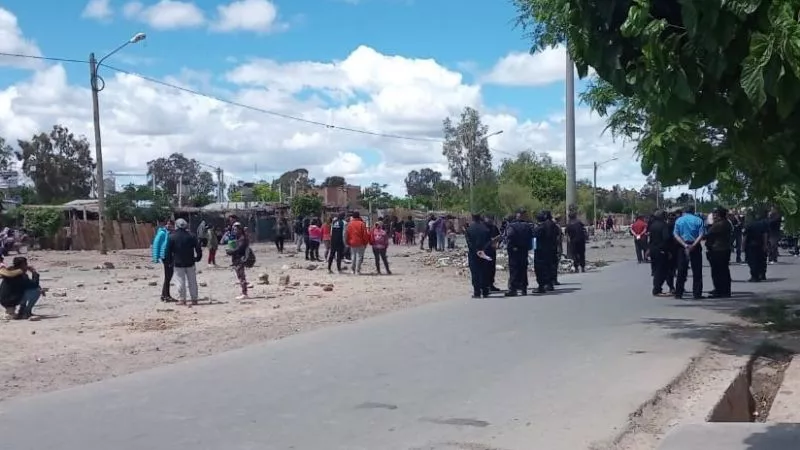 f800x450-323815_375261_5050