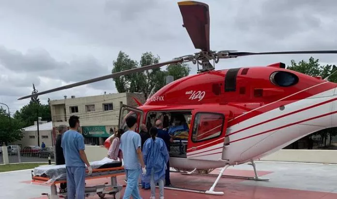 HELICOPTERO-SANITARIO-03-696x411