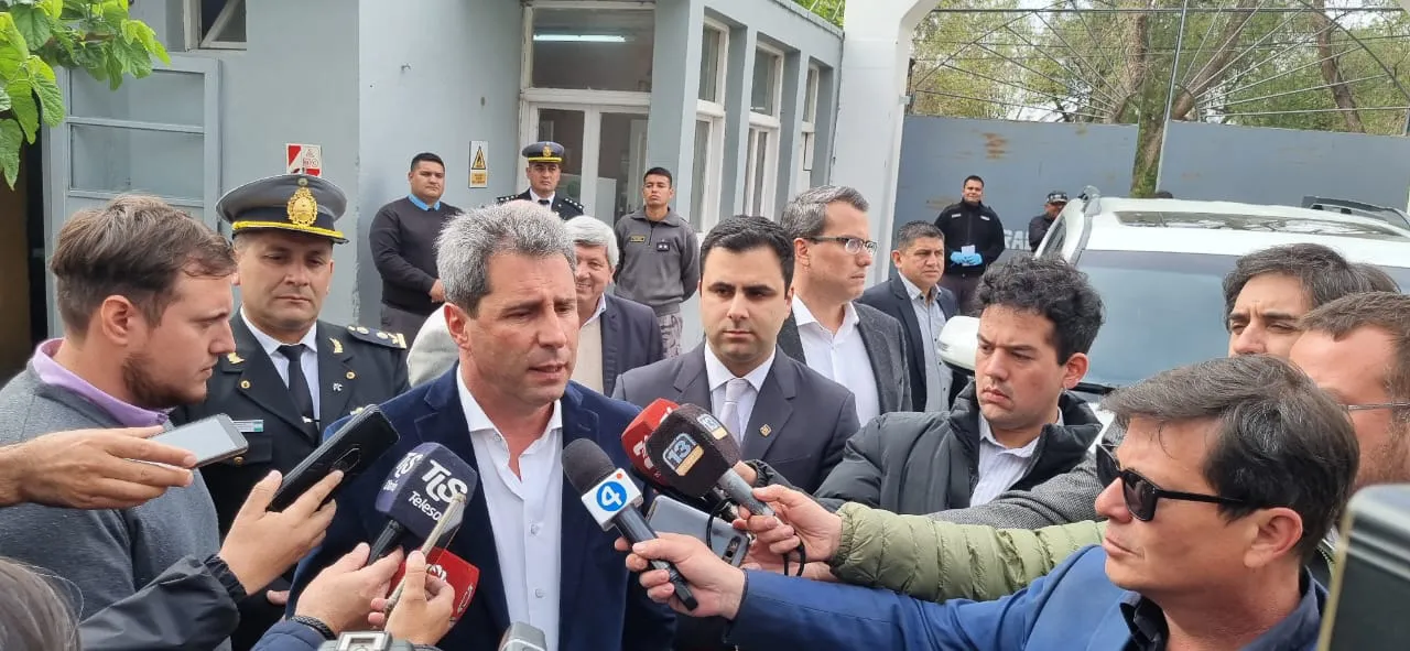 9afb6b01-f901-47c3-992f-e0633f8e3898