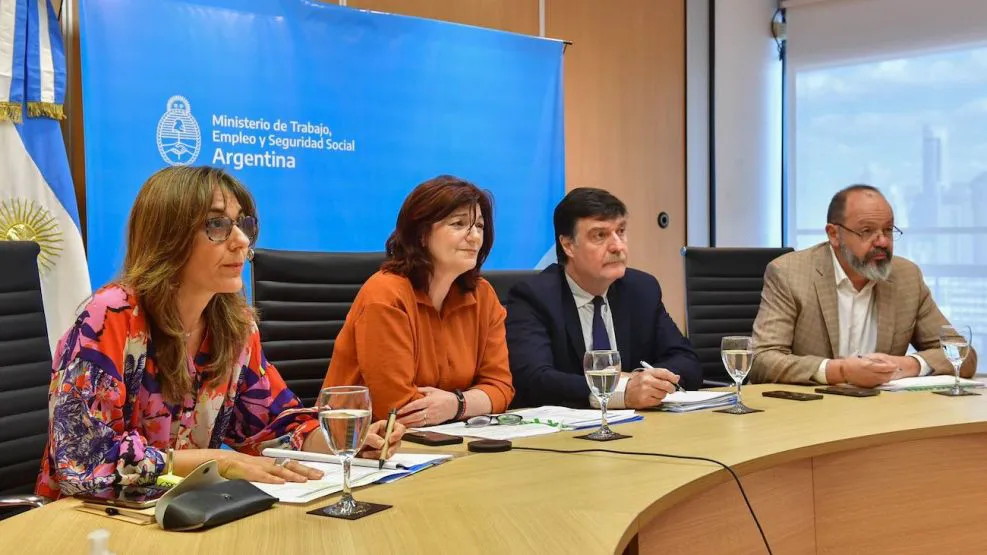 reunion-del-consejo-del-salario-1458162