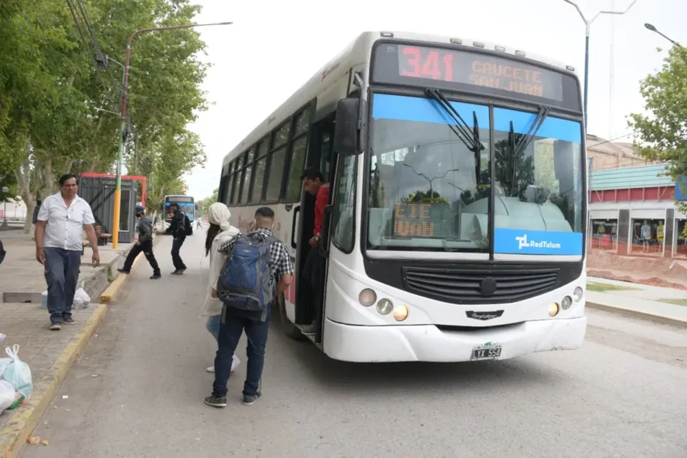 multimedia.grande.875b32cdc4cdbe97.31363338363437373438333331202831295f6772616e64652e77656270