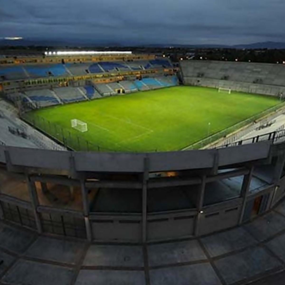 estadio_bicentenario_de_san_juan.jpg_423682103