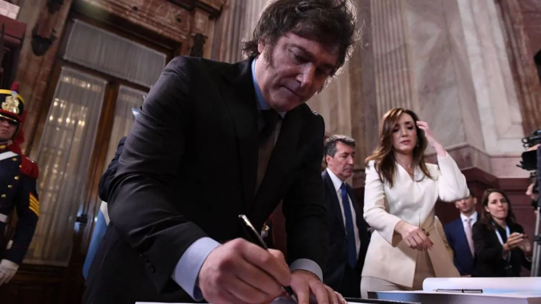84826-milei-defendio-el-mega-dnu-y-advirtio-que-vienen-mas-medidas