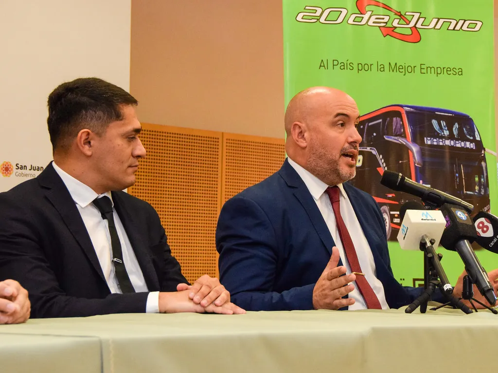 54282571035_ca6c0c8624_b