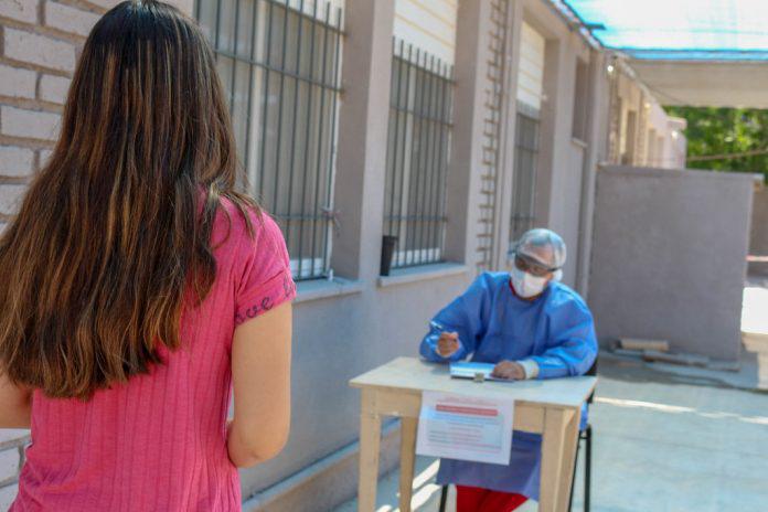 coronavirus-san-juan-rene-favaloro-hisopado-696x464