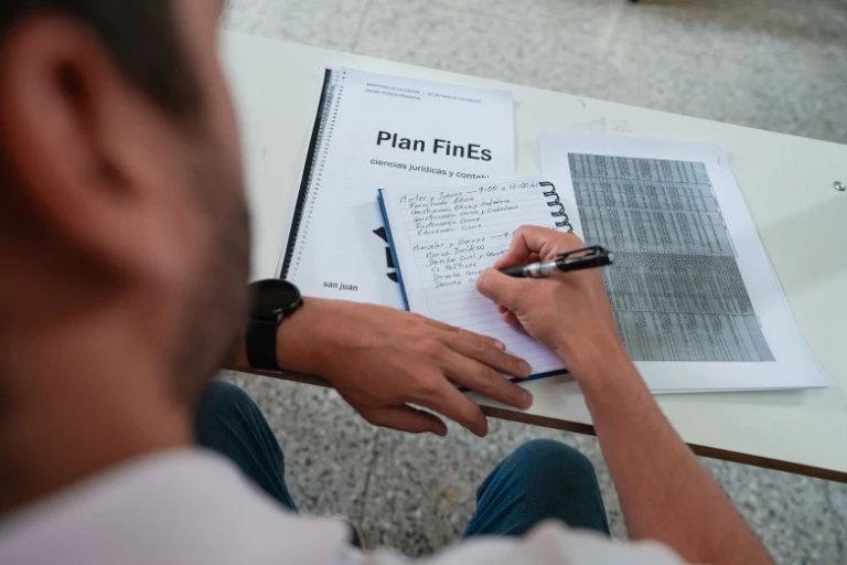 8c269e17c17e8750cb09727c1f7cf465_L