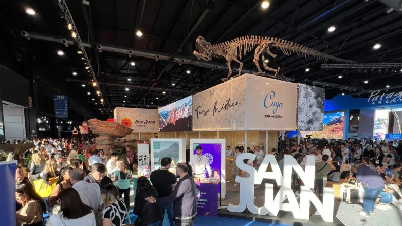 9734bf35bf1346ba4753446cb4161d06_L