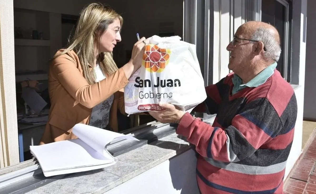 54104924974-d9c7fbc947-b-jpg.