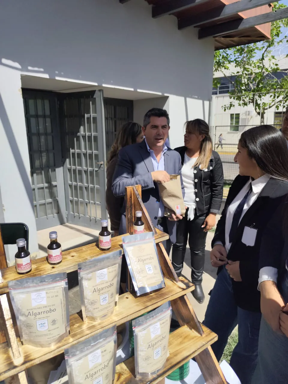 c180f770-de1b-4da6-bcdf-633a7b4a2481 (1)