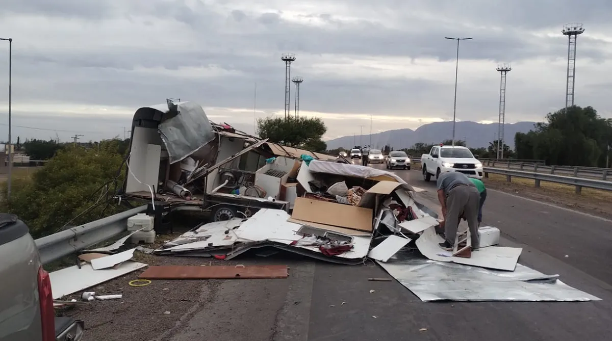 casa-rodante-destruida