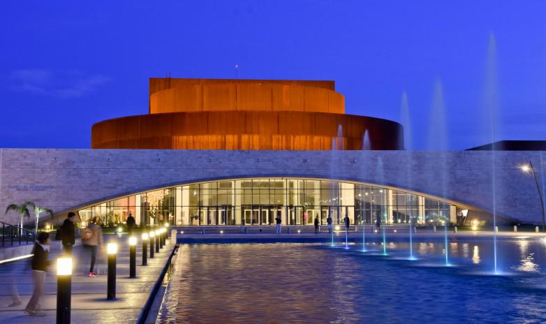 820ded42cee0593e9b7a320b2bbd6474_L