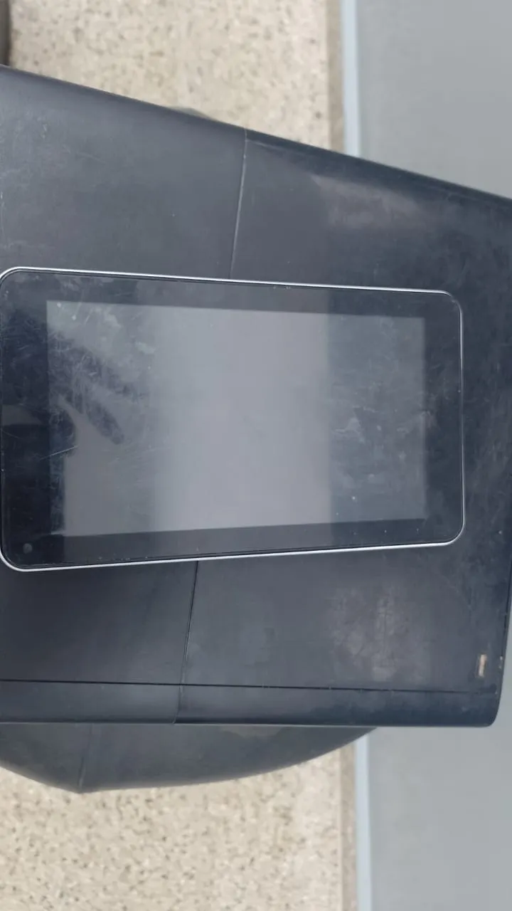 725249eb-bab5-406e-997e-02d200e0d416