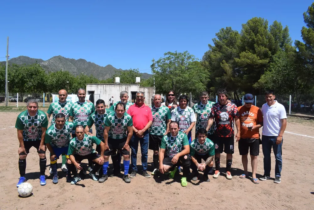 468506553_988798476608442_5699503424751779542_n