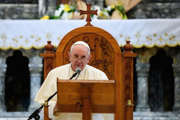 papa-francisco-696x464
