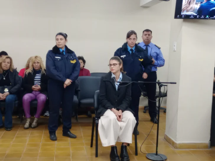 Luciana-Bustos-Diario-La-Provincia-SJ-4-728x546