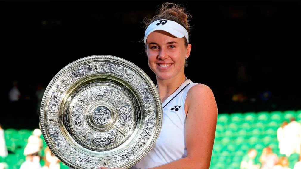 1010x567_linda-noskova-559234-182550
