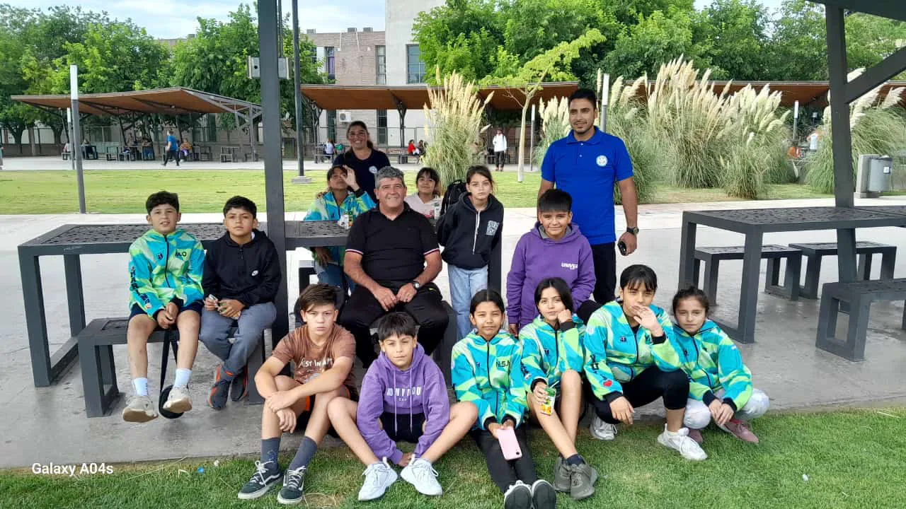 4d8d73b9-81b4-4e61-bb12-d15cc20c0c2c