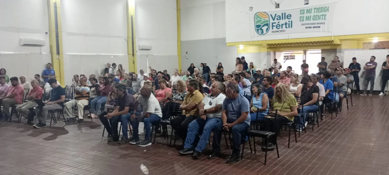 94b76906-9b9c-40f4-9e22-6ebcb6a7f49e