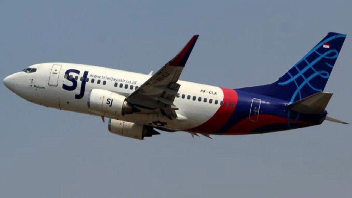 desaparece-avion-indonesia11jpg