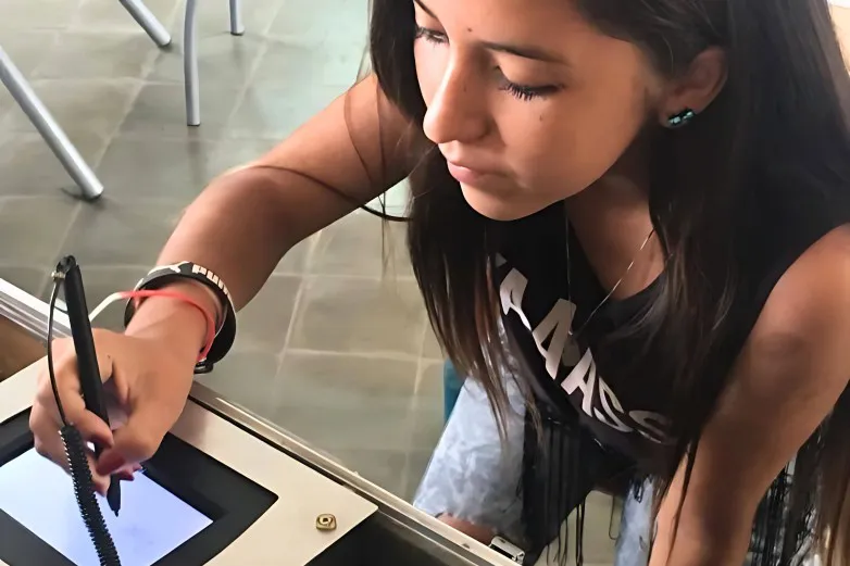 5af8d83eb81908304c82462ed6384d03_L