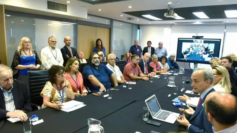 1010x567_reunion-gremios-476103-213556