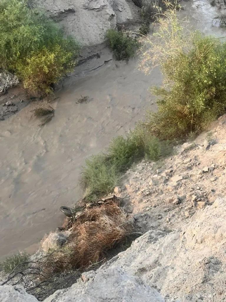 f768x1024-399821_512186_5050