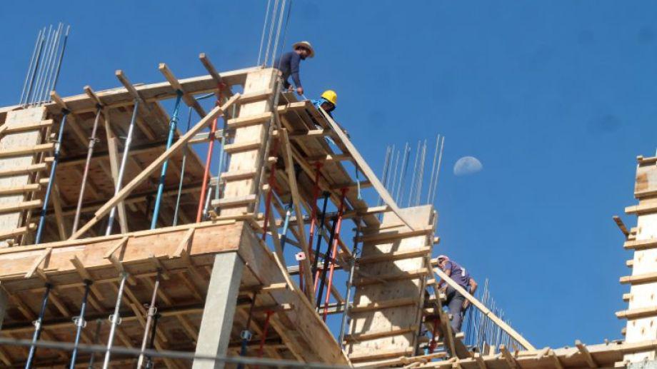 NF007-NEUQUEN.Informe-Construccion-en-Neuquen-FOTO-Oscar-Livera