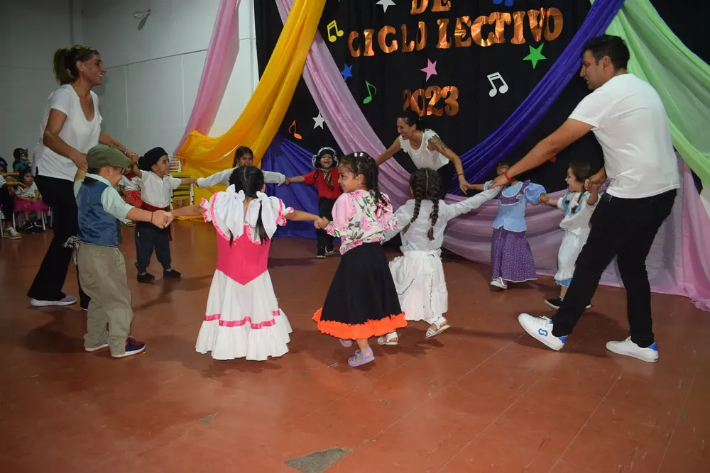 411245526_761960165958942_7914433628446161943_n