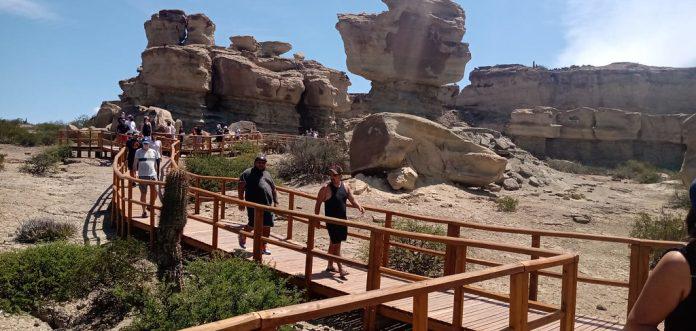 51908346246_a22270ef50_b-696x331