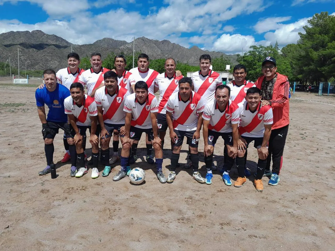 597874348_1288193250002295_5683900652791299616_n