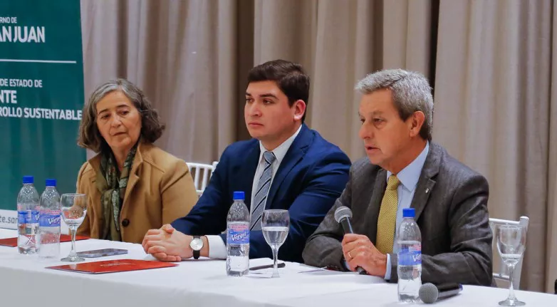 a7f715e305a3584e326a412811d1d5f1_L