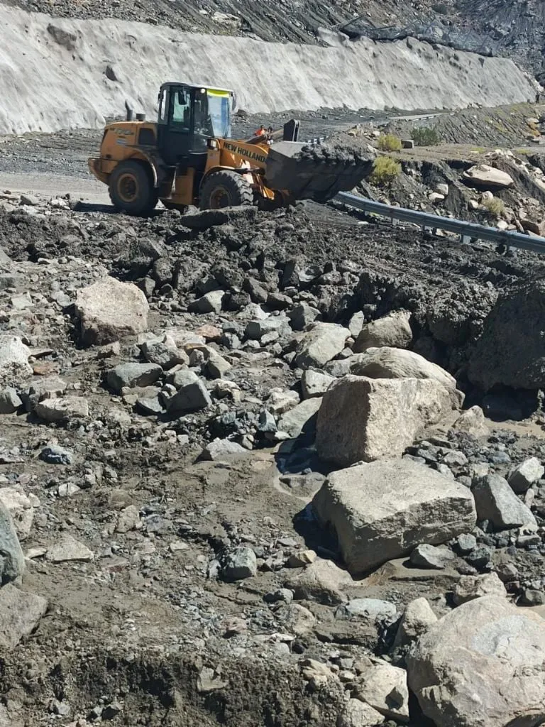 f768x1-403335_403462_5050