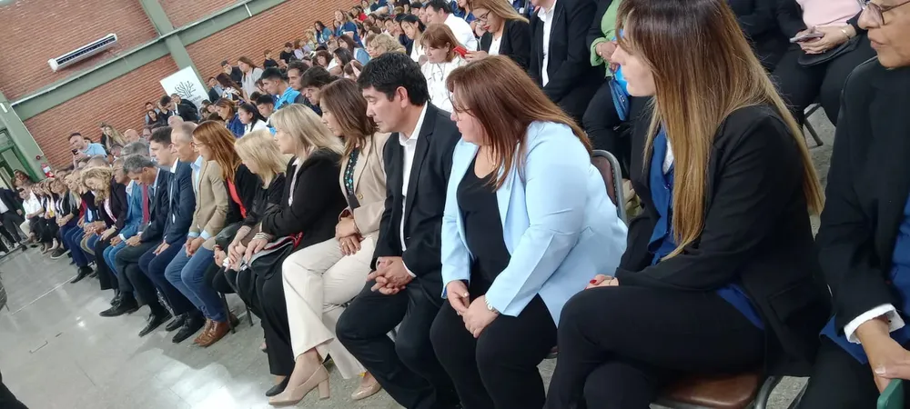 6c57b388-f03a-4b37-a76e-a02751a56a5c