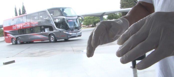 Colectivos-larga-distancia-1-696x309