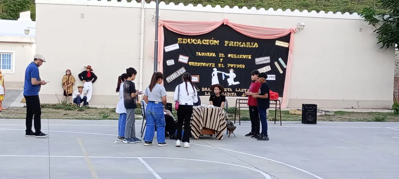 2eed7f08-5581-423f-a617-8ae8af7d9708