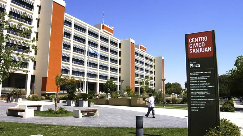 2f97f5e47df7a559dc3612e20f210735_L