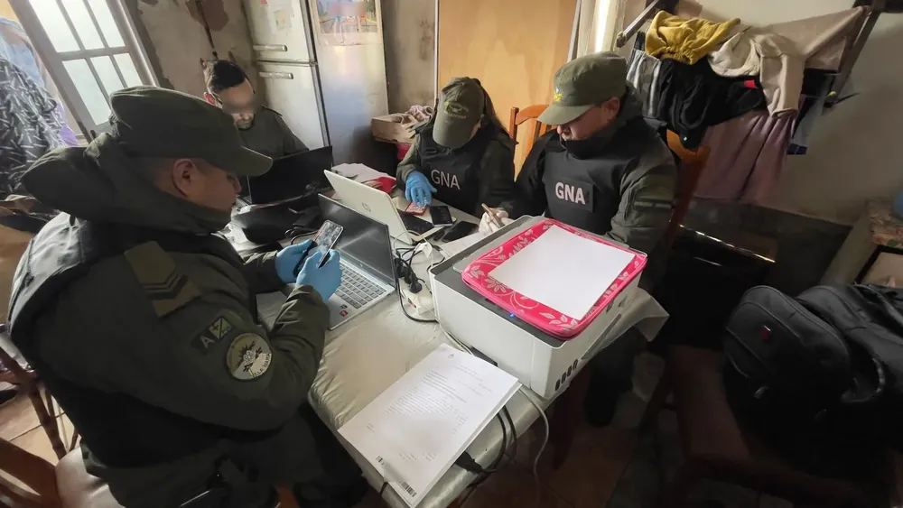 cordoba-allanamientos-14-08-25_3